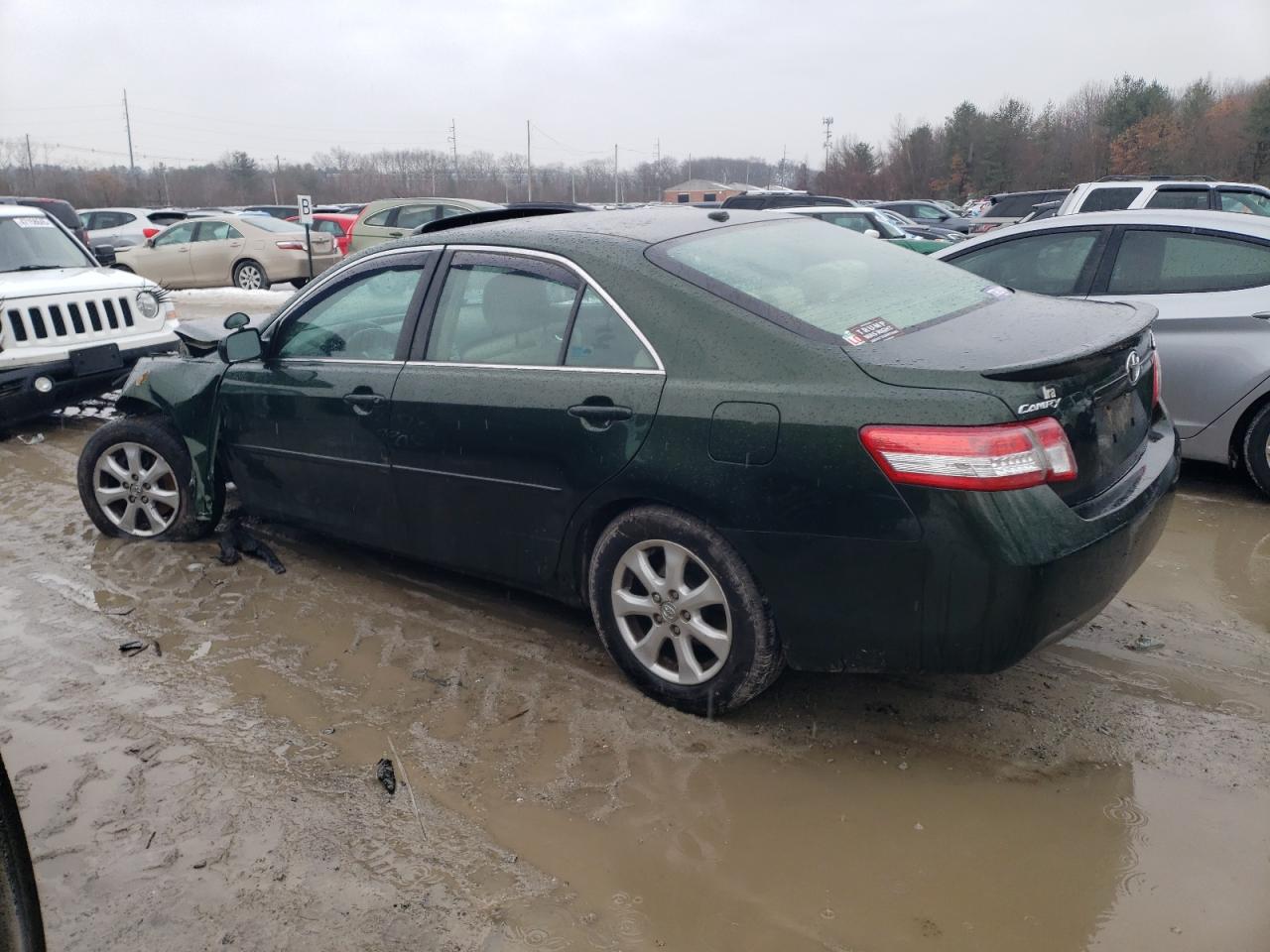 2011 Toyota Camry - Image 2