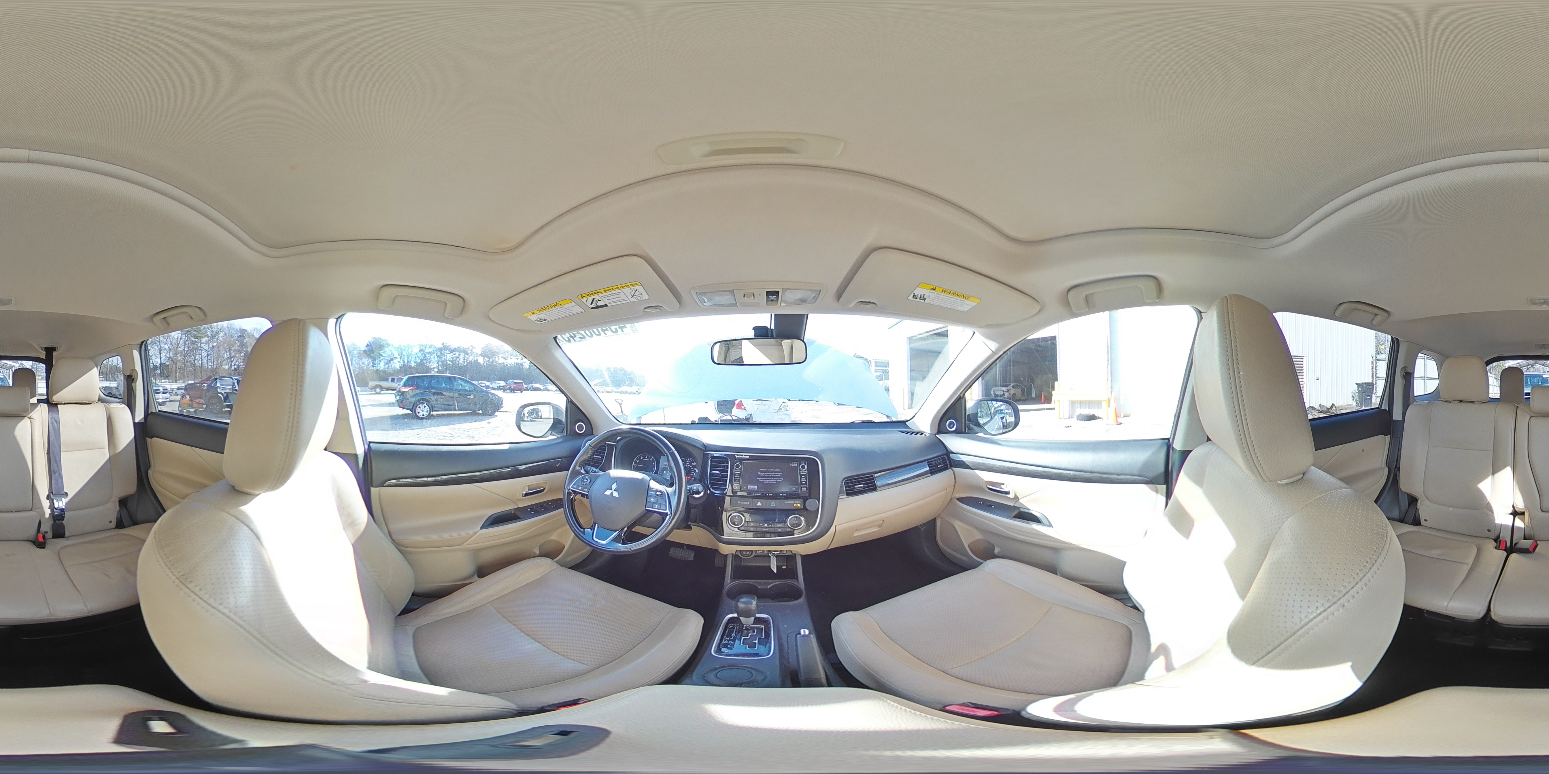 2016 Mitsubishi Outlander - Image 15