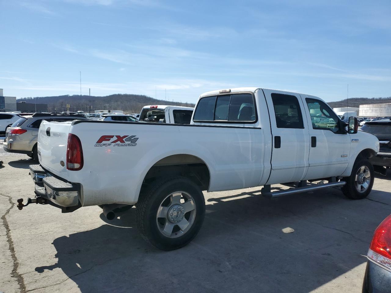 2006 Ford F350 - Image 3
