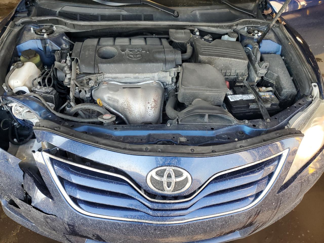 2011 Toyota Camry - Image 11