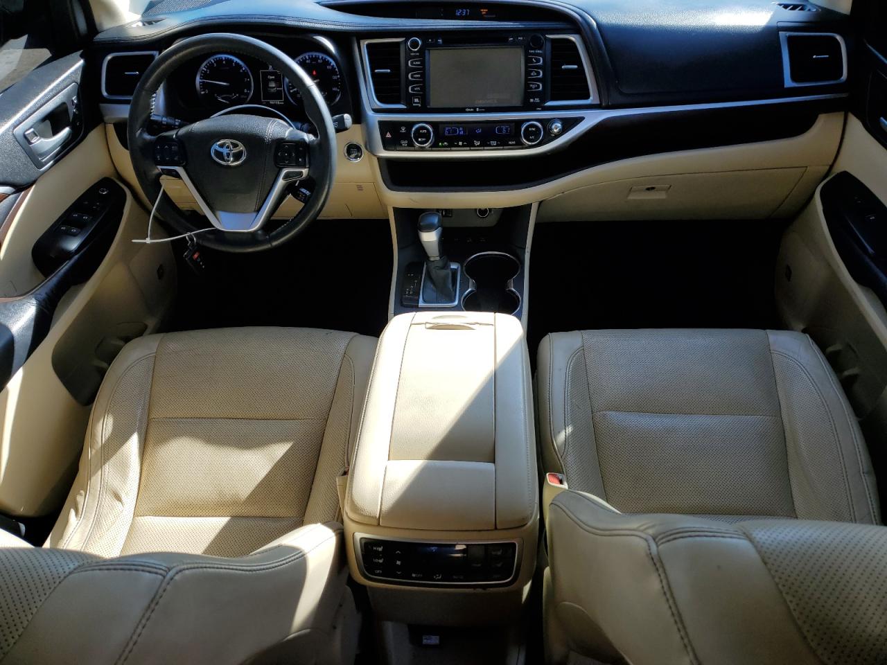 2015 Toyota Highlander - Image 8