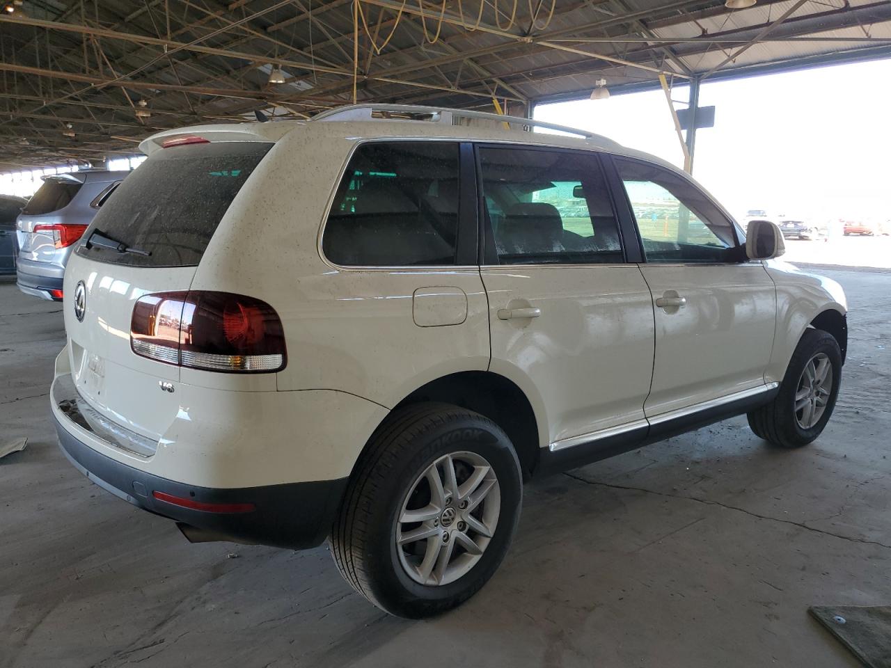 2008 Volkswagen Touareg - Image 3