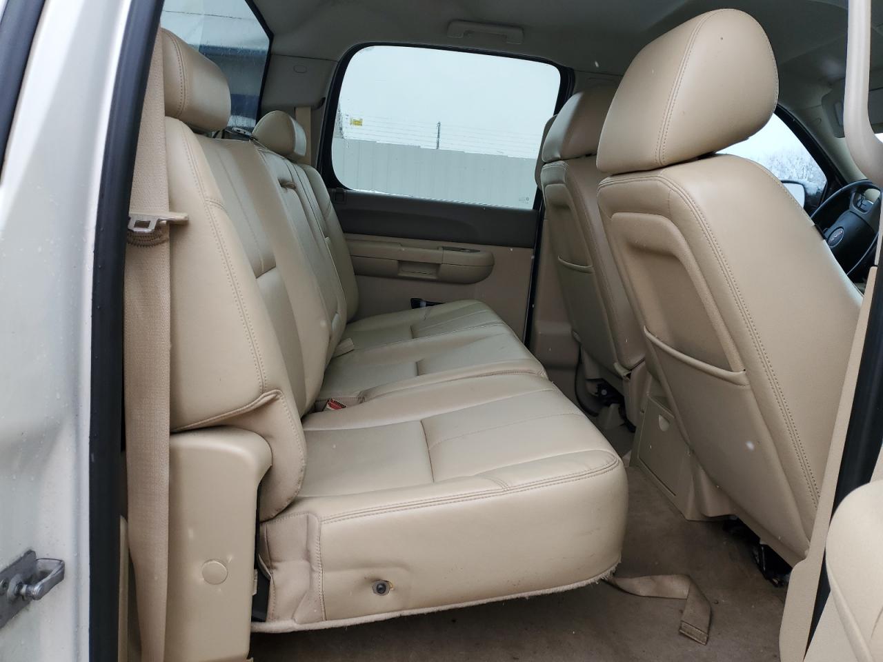 2012 GMC Sierra - Image 10