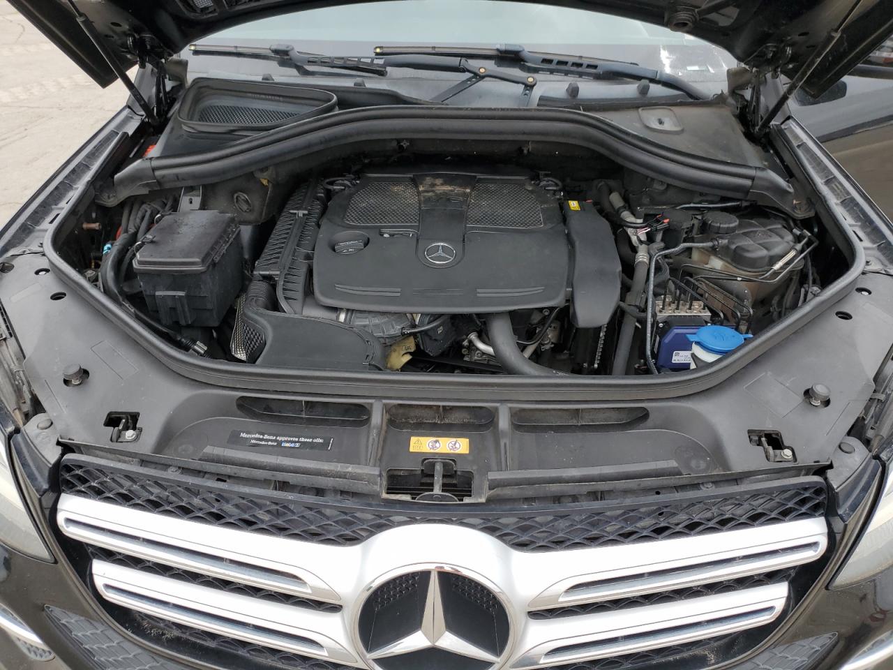 2016 Mercedes-Benz GLE - Image 12