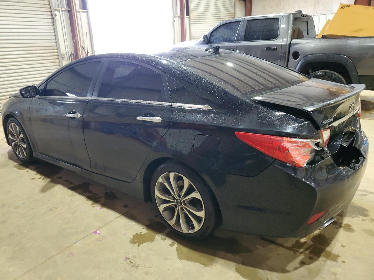 2014 Hyundai Sonata - Image 2