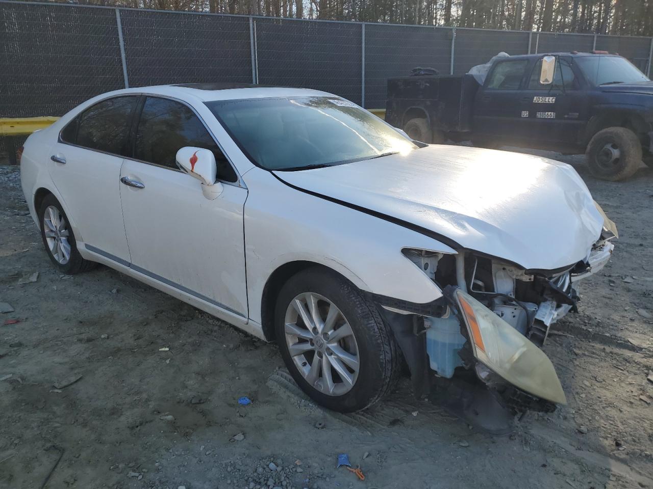 2012 Lexus ES - Image 4