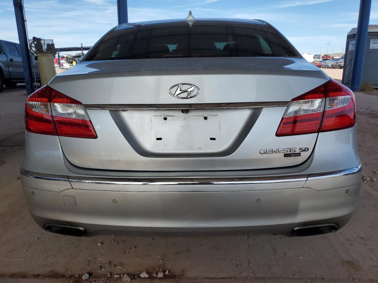 2012 Hyundai Genesis - Image 6