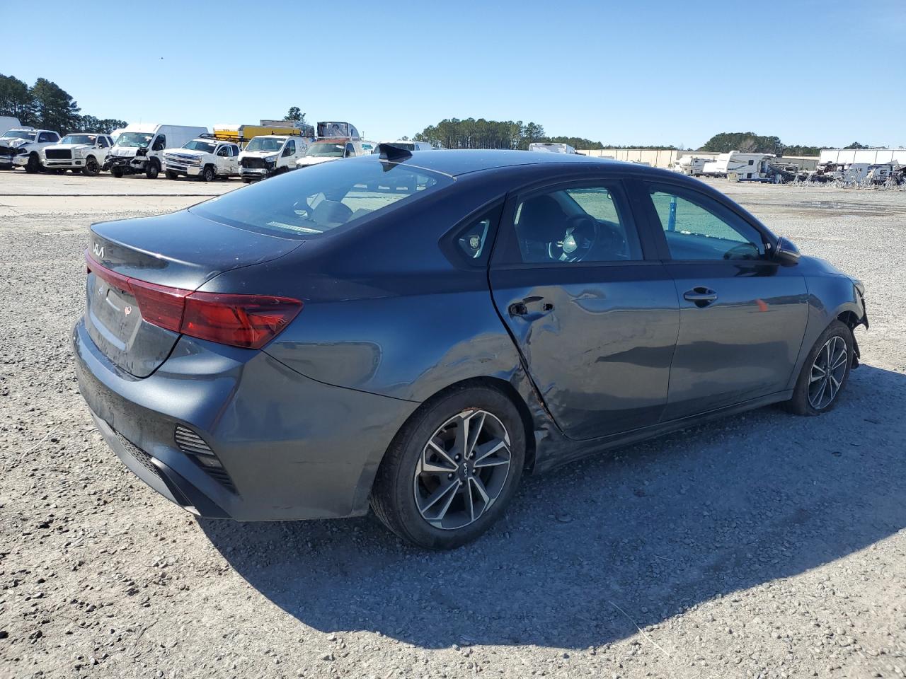 2023 Kia Forte - Image 3