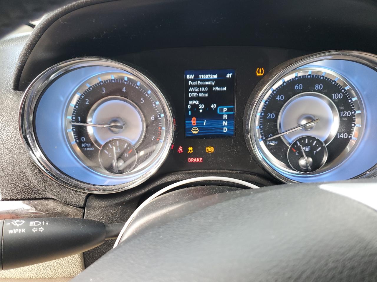 2012 Chrysler 300 - Image 9