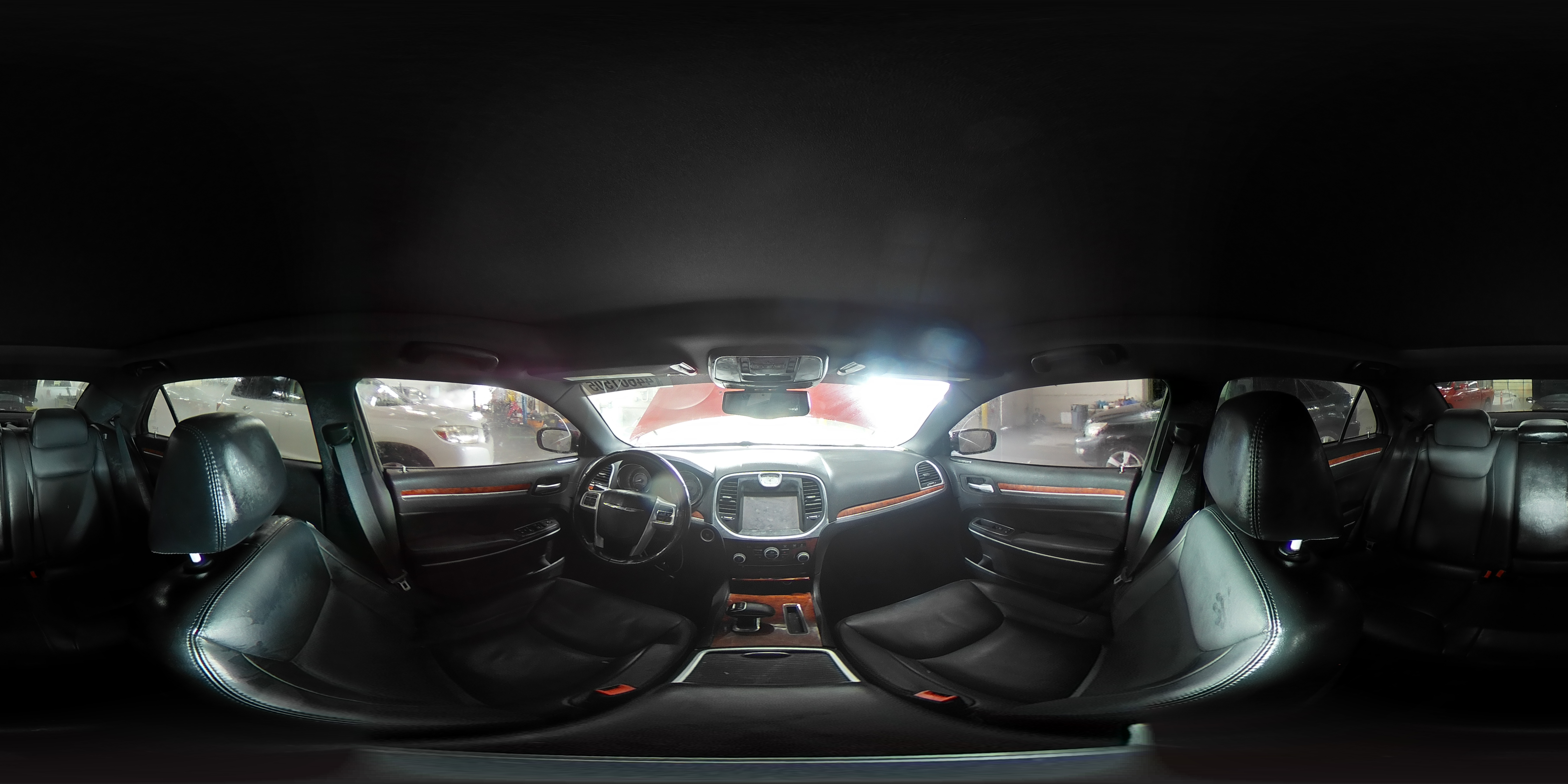 2013 Chrysler 300 - Image 14