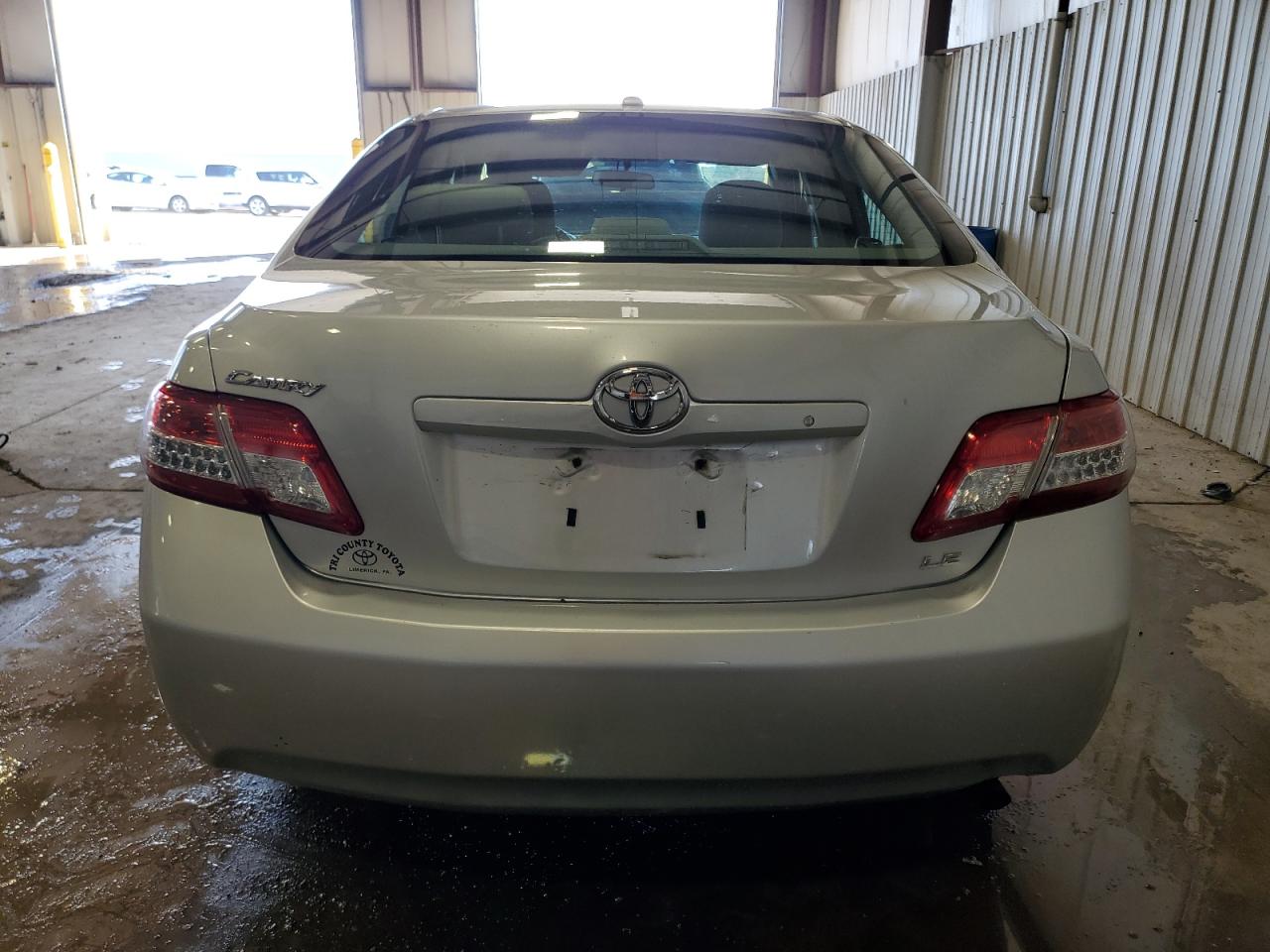 2010 Toyota Camry - Image 6