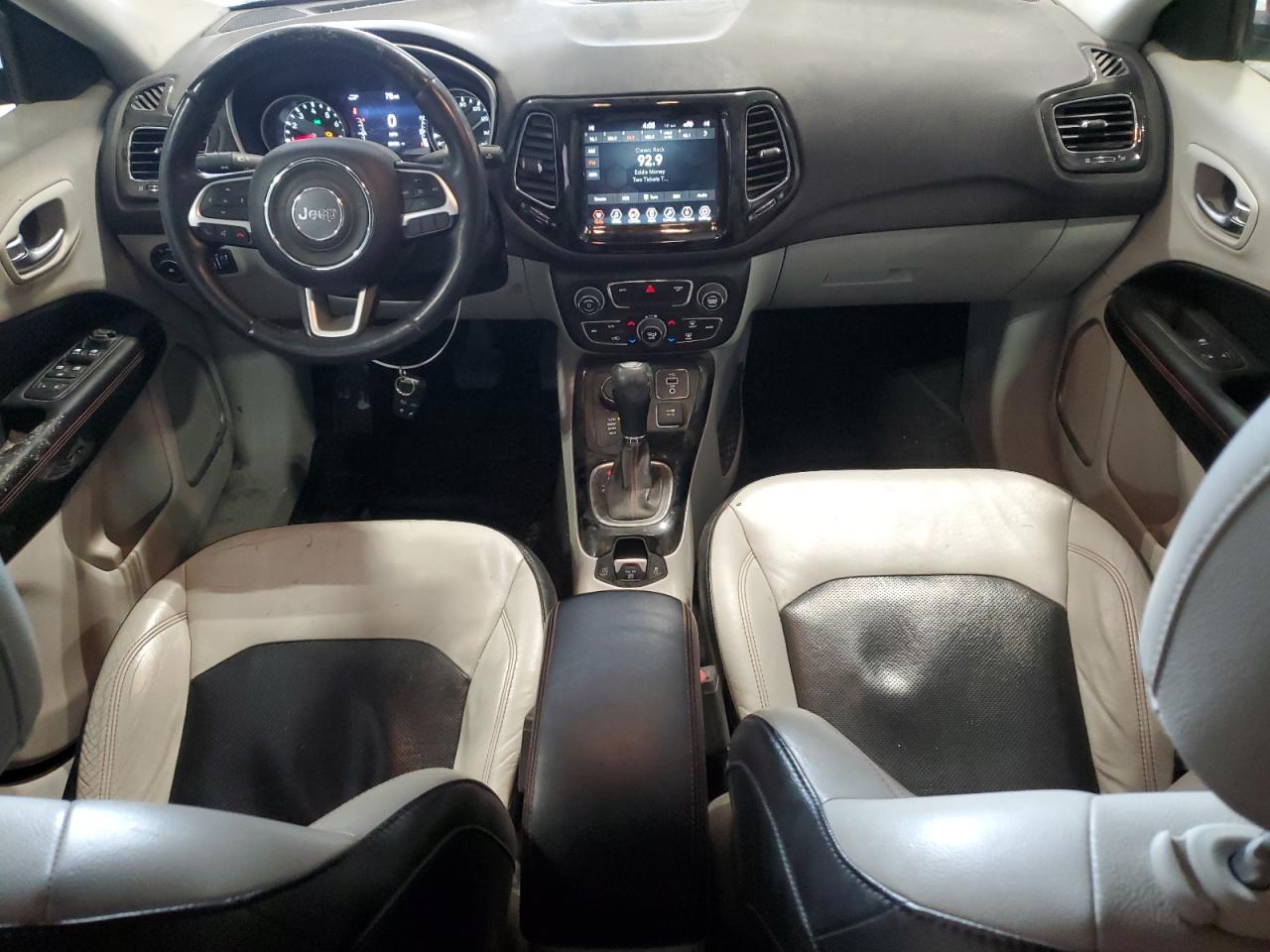 2018 Jeep Compass - Image 8