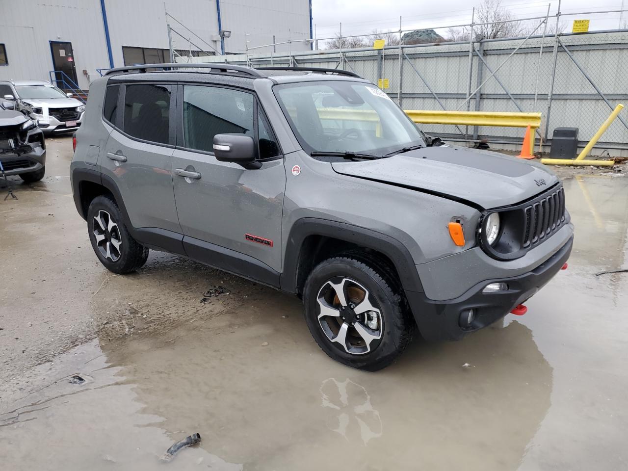 2021 Jeep Renegade - Image 4