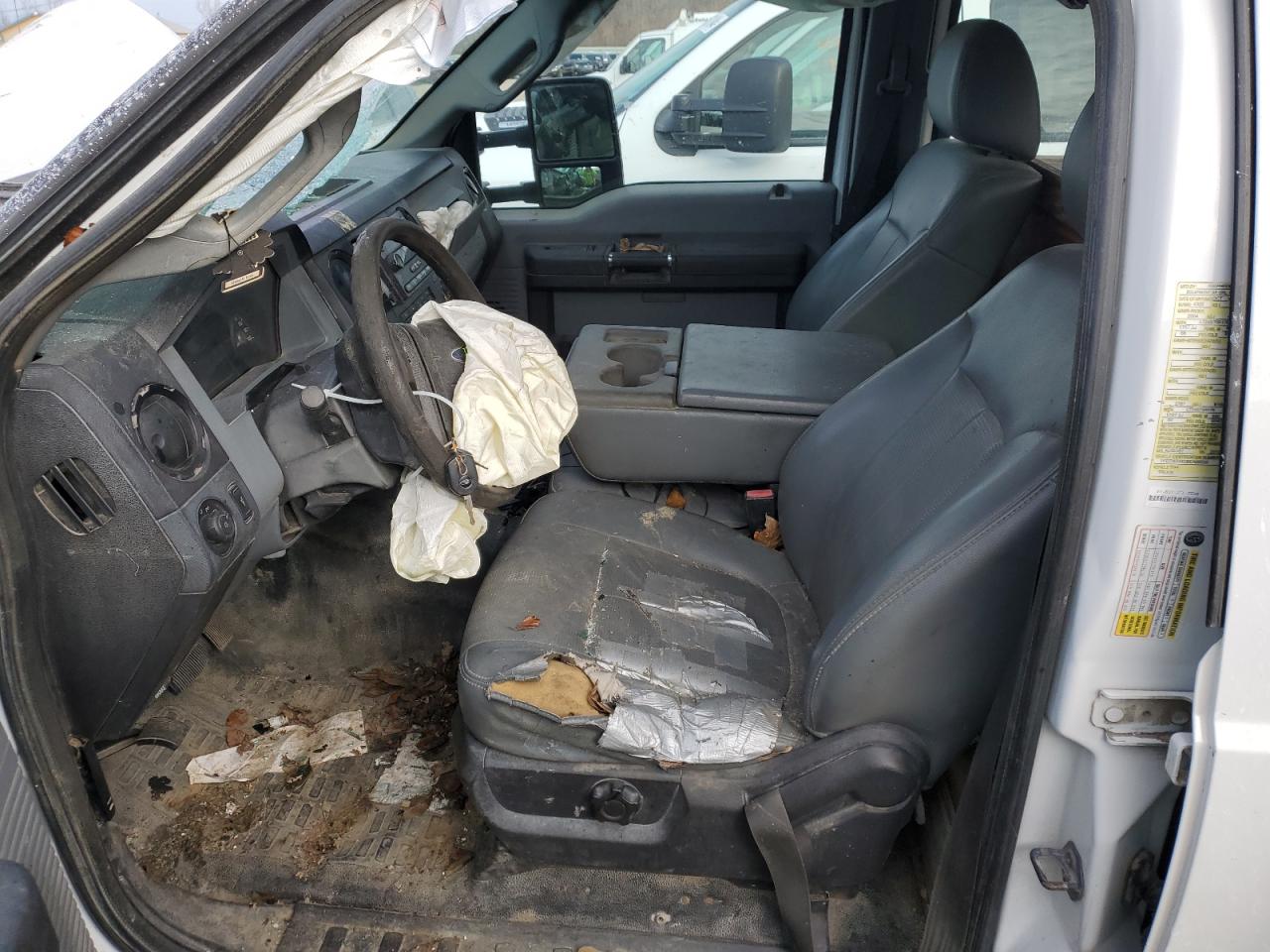 2011 Ford F250 - Image 7