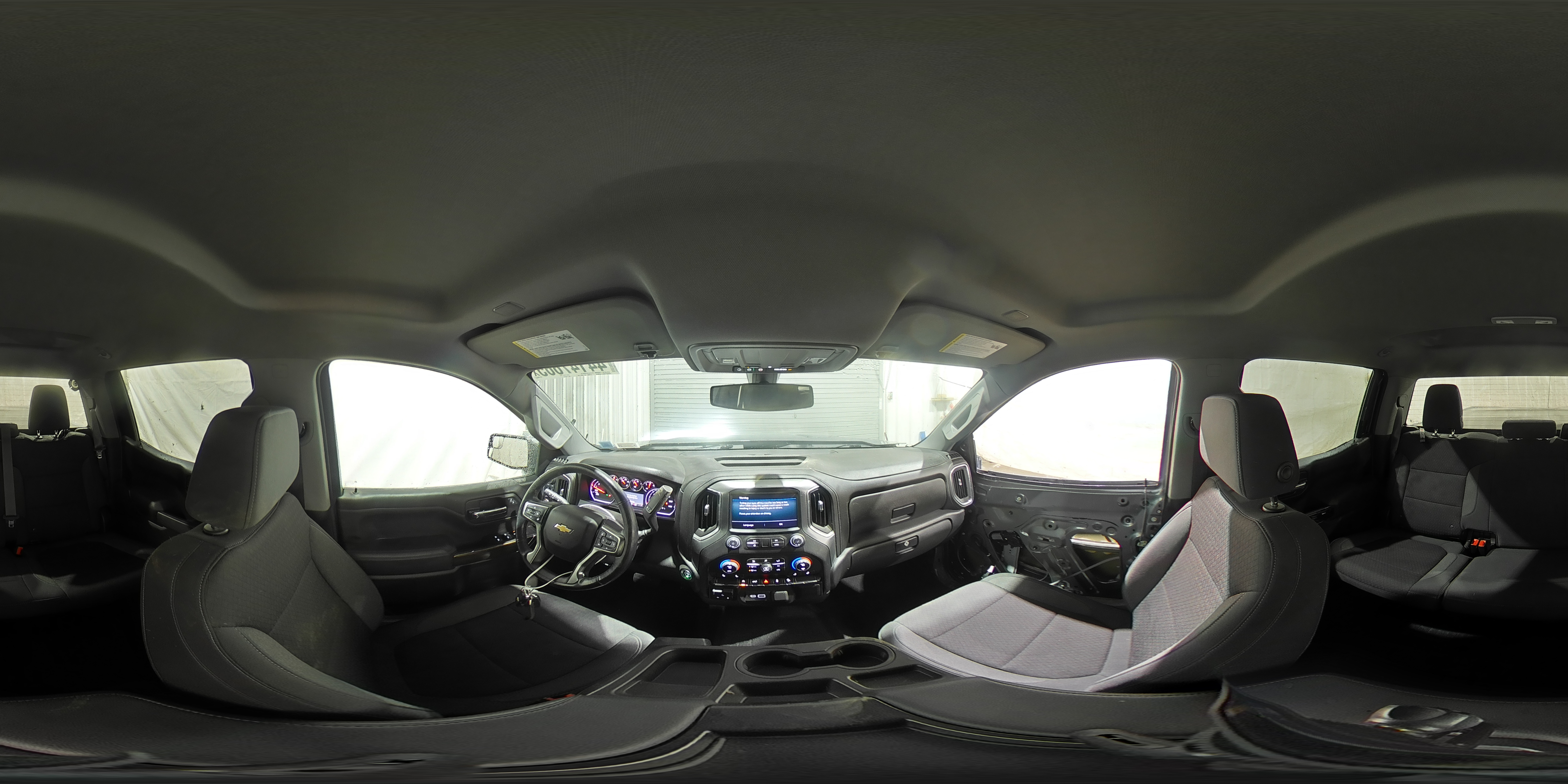 2022 Chevrolet Silverado - Image 15