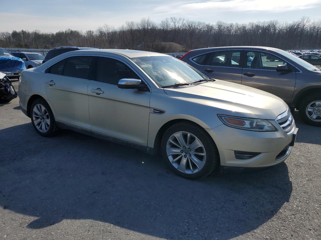 2010 Ford Taurus - Image 4