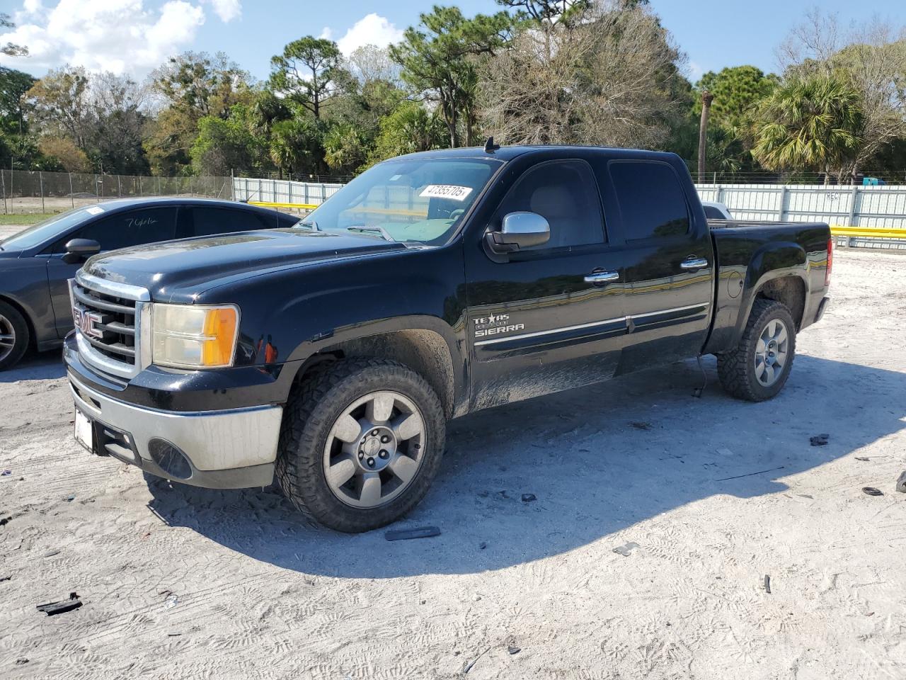 2011 GMC Sierra - Image 1