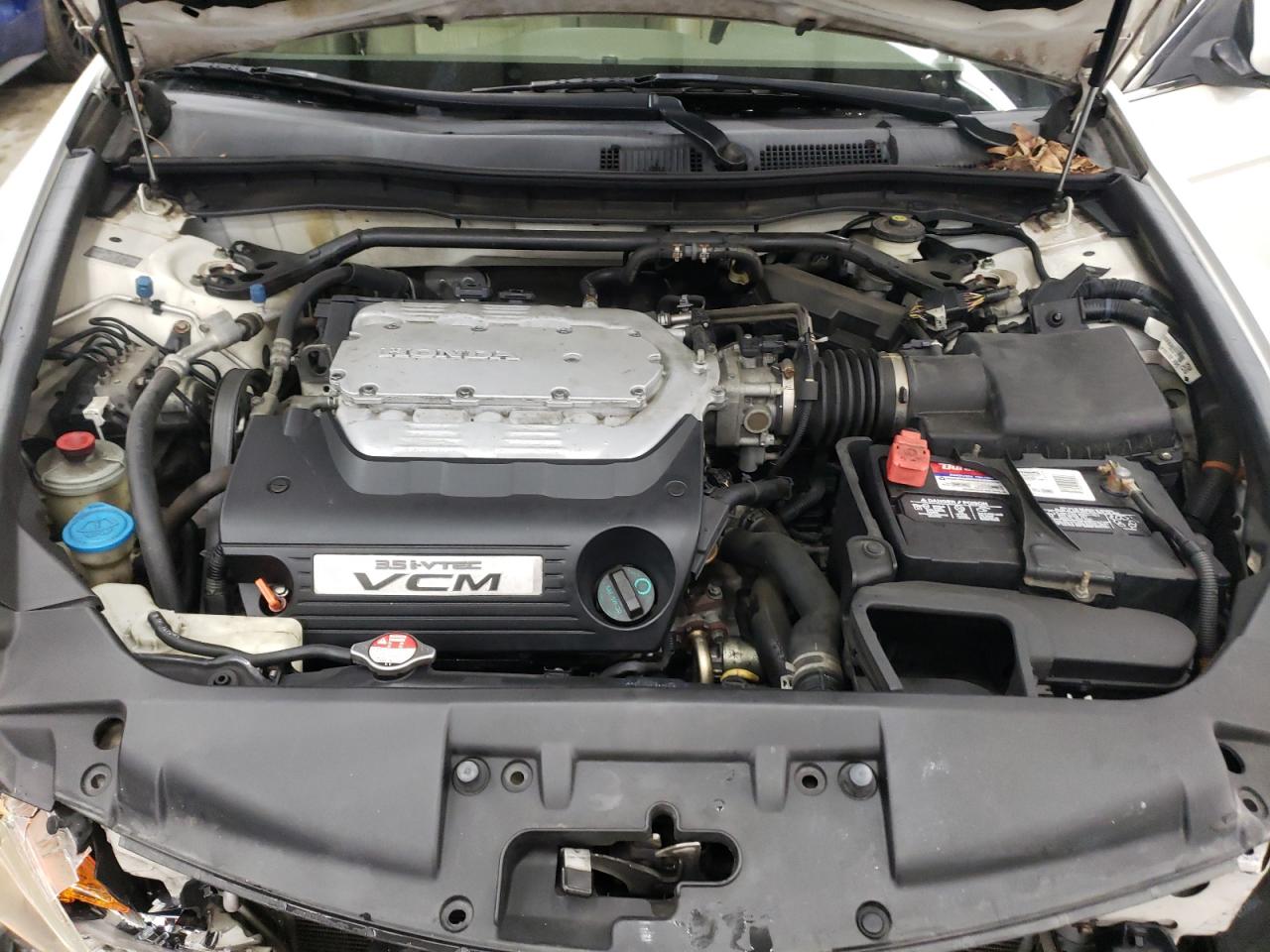 2009 Honda Accord - Image 12