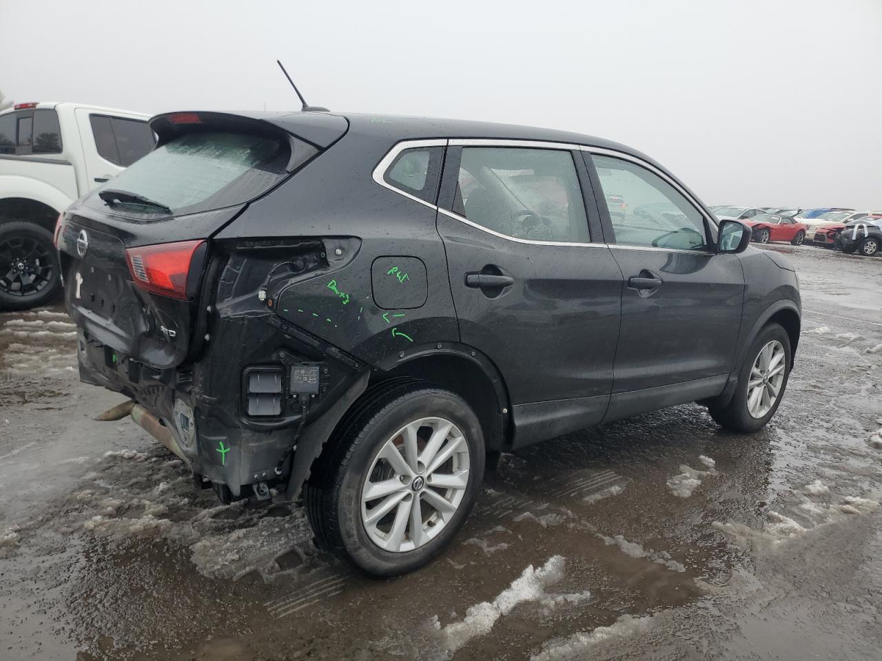 2019 Nissan Rogue - Image 3