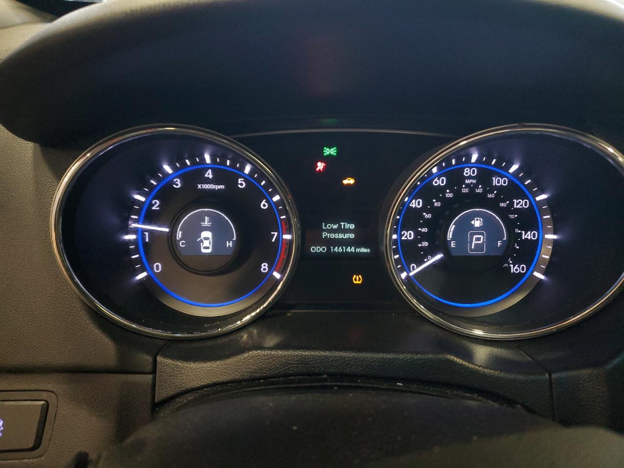 2013 Hyundai Sonata - Image 9