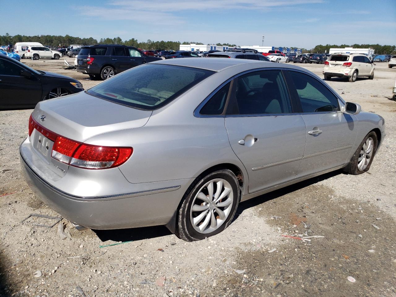 2006 Hyundai Azera - Image 3