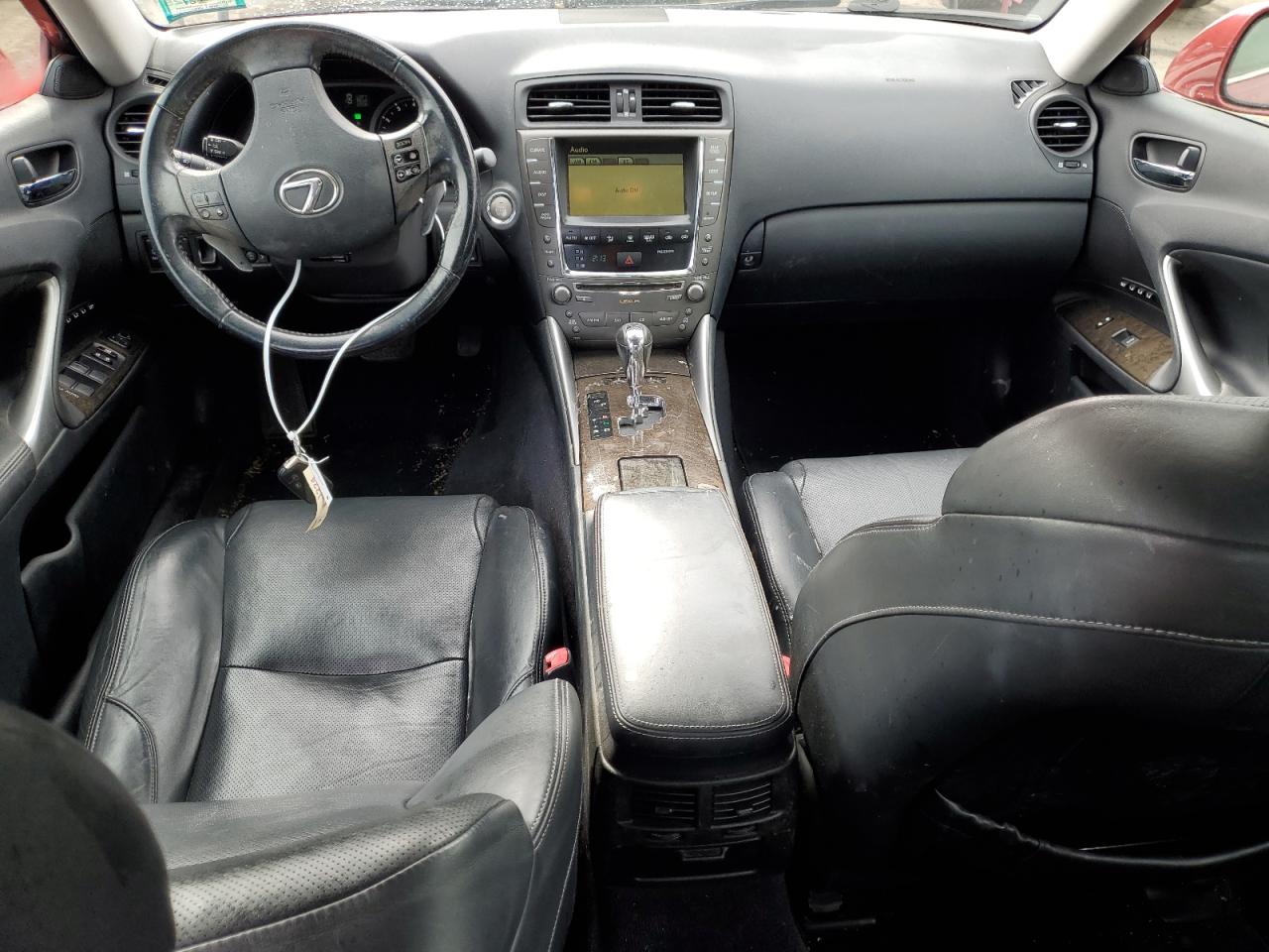 2010 Lexus IS - Image 8