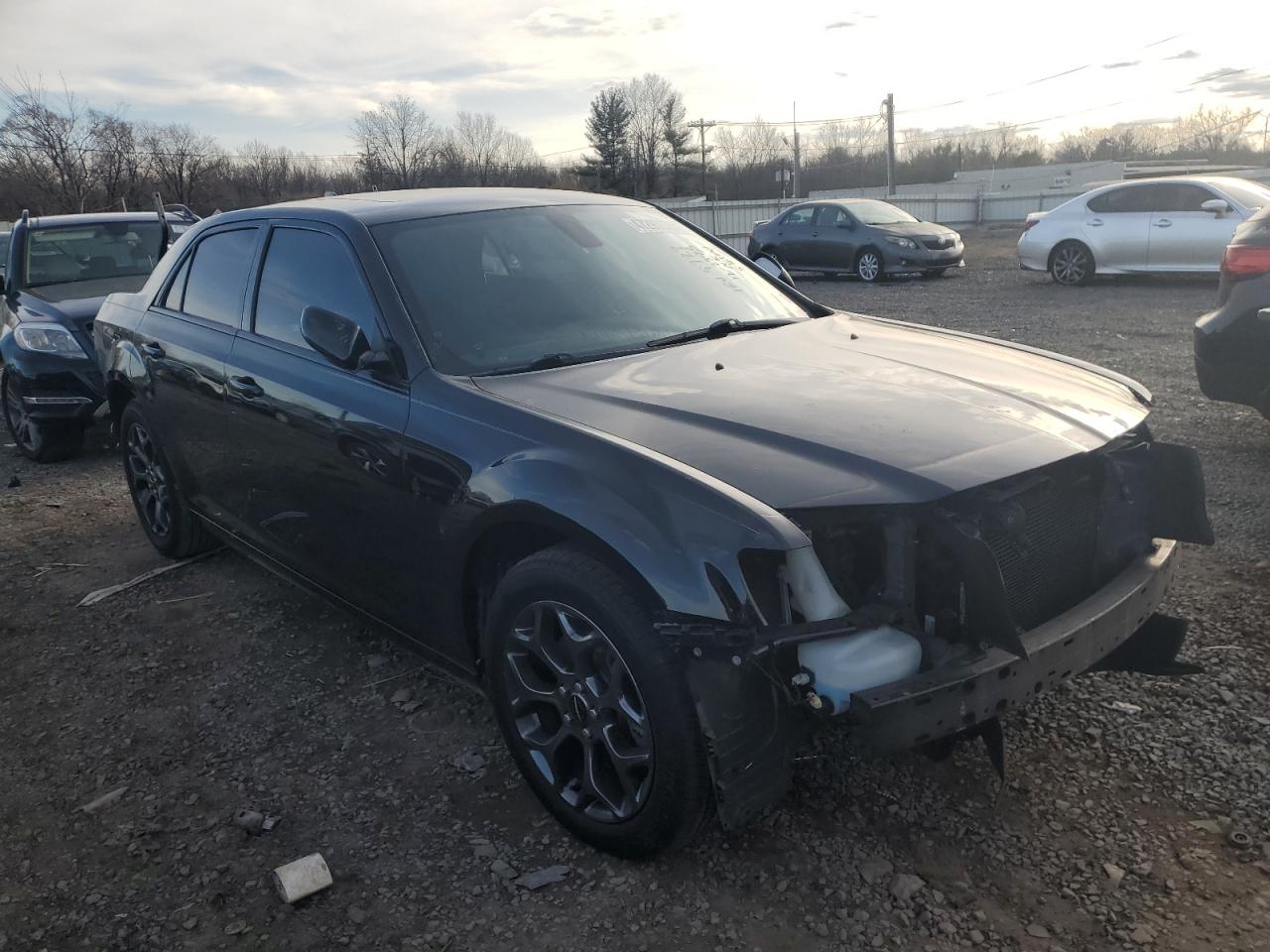 2017 Chrysler 300 - Image 4