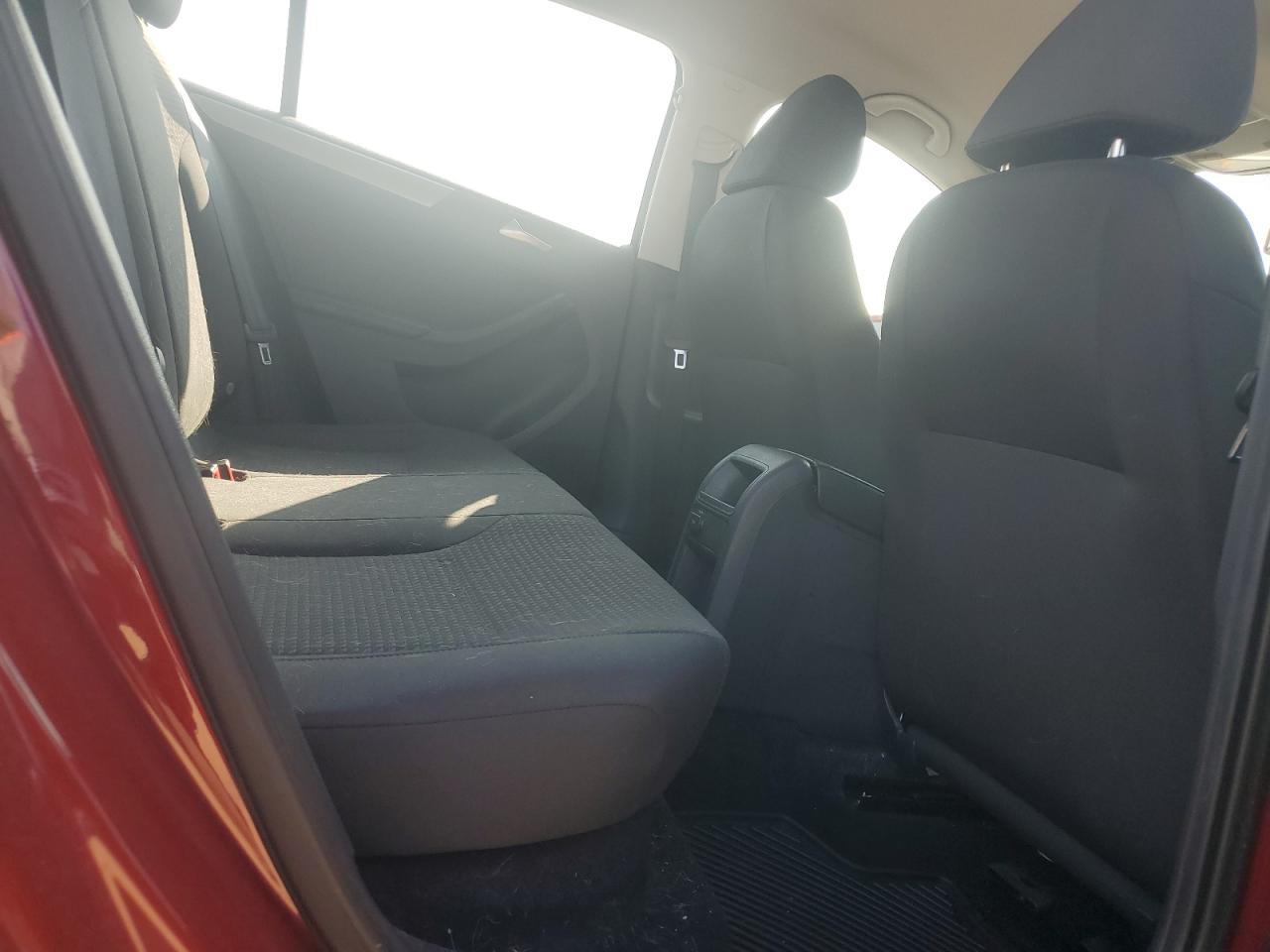 2016 Volkswagen Jetta - Image 10