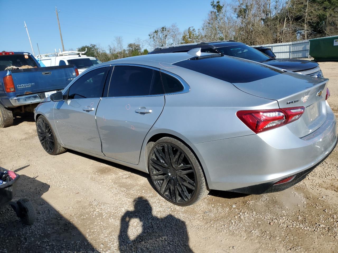 2020 Chevrolet Malibu - Image 2