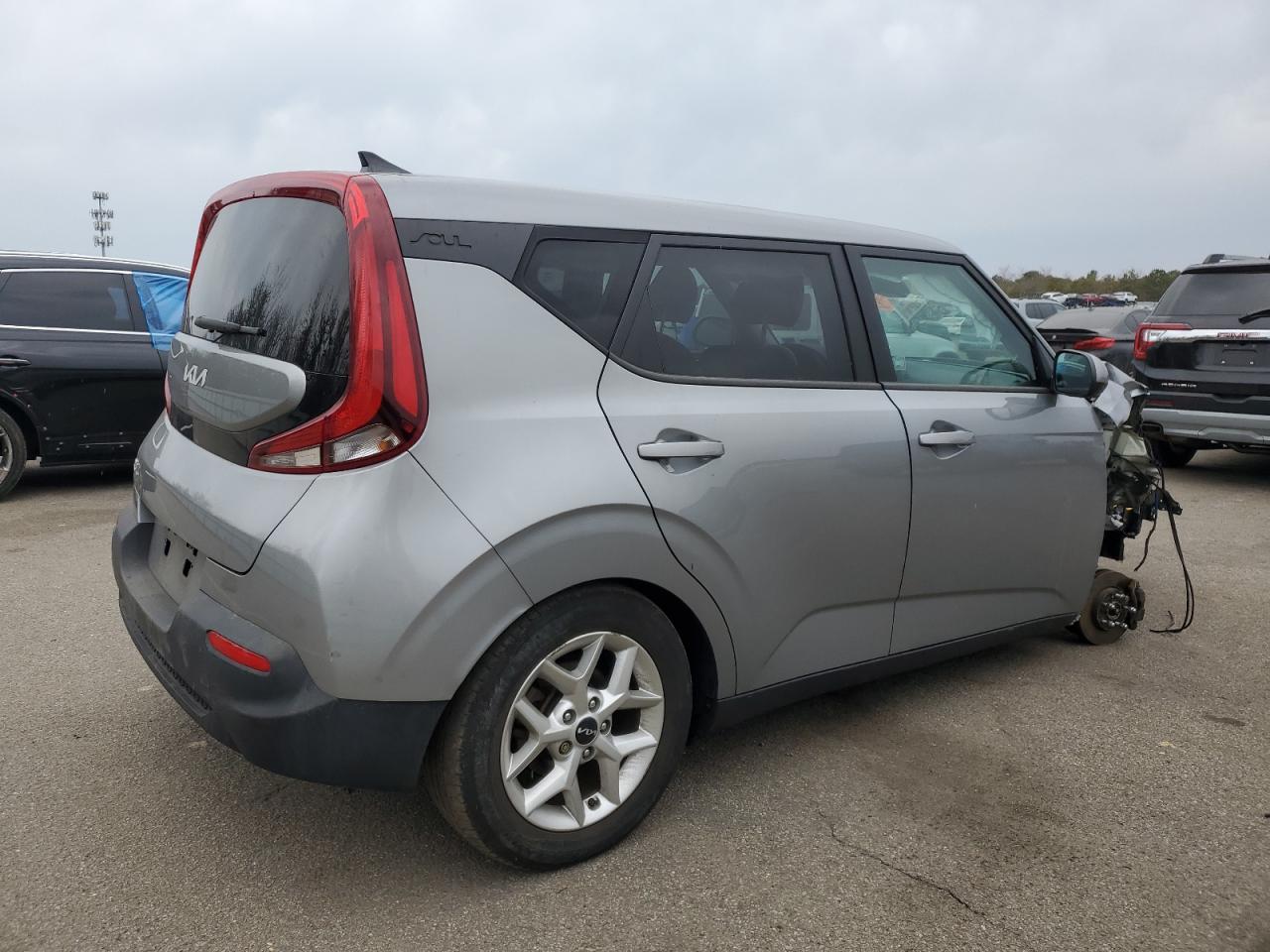2022 Kia Soul - Image 3