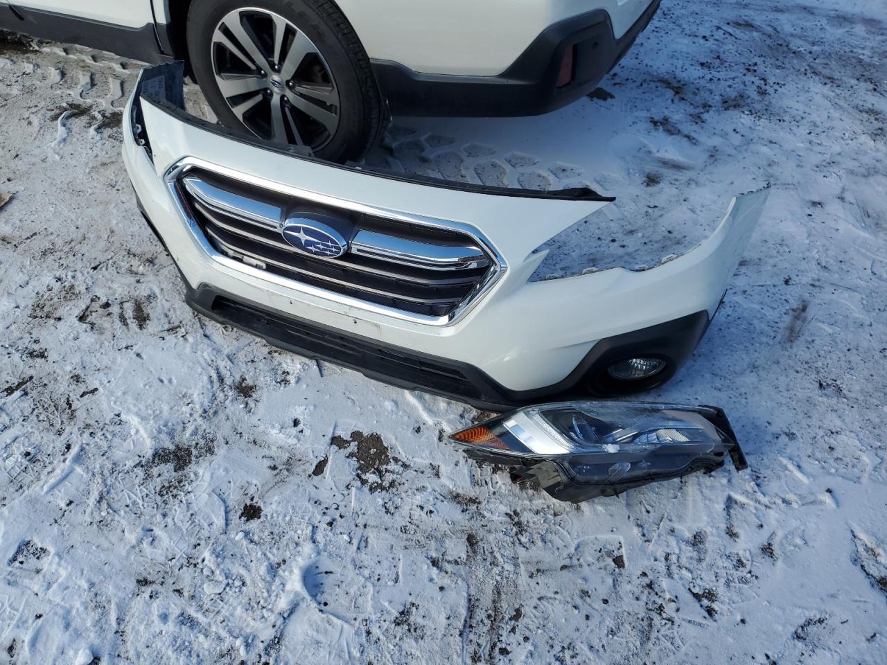 2019 Subaru Outback - Image 13