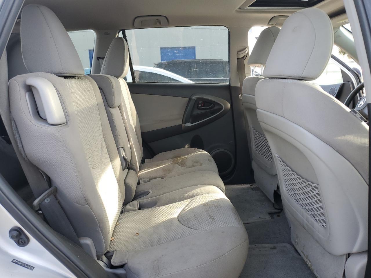 2012 Toyota RAV 4 - Image 10