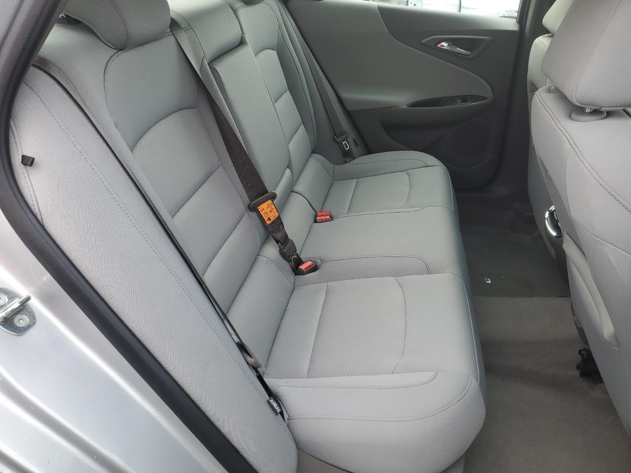 2018 Chevrolet Malibu - Image 10