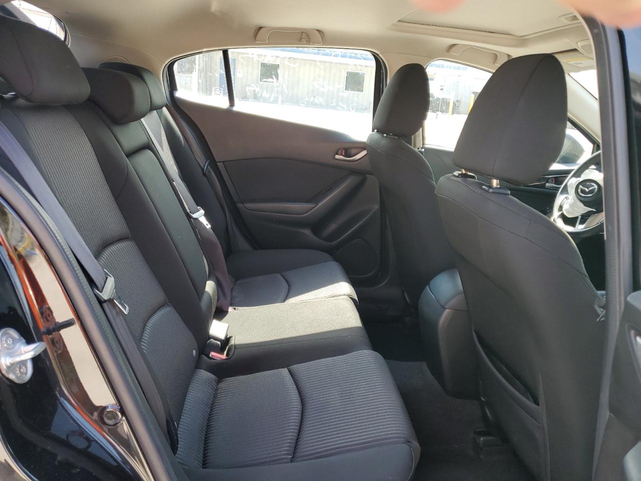 2014 Mazda 3 - Image 10