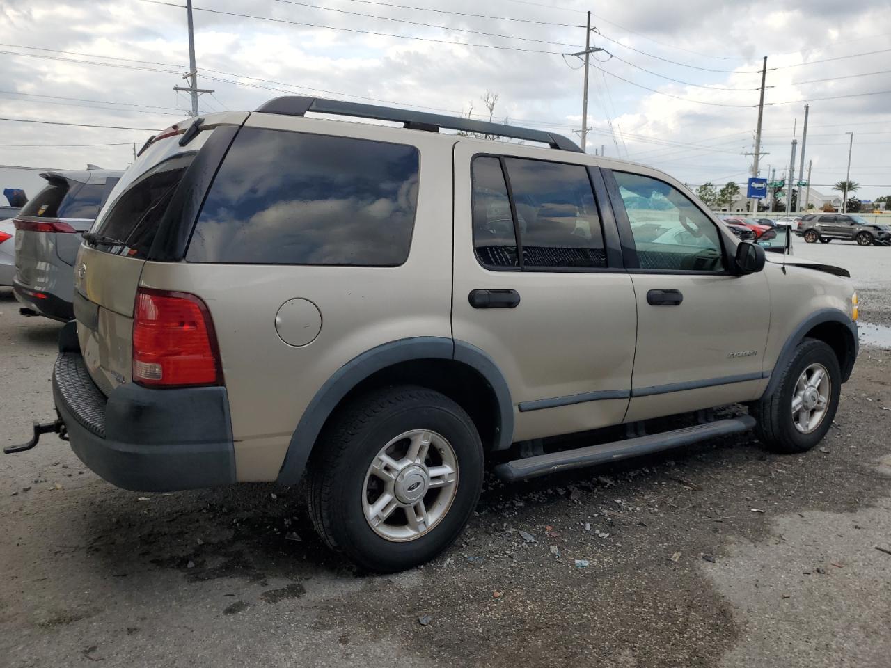 2005 Ford Explorer - Image 3