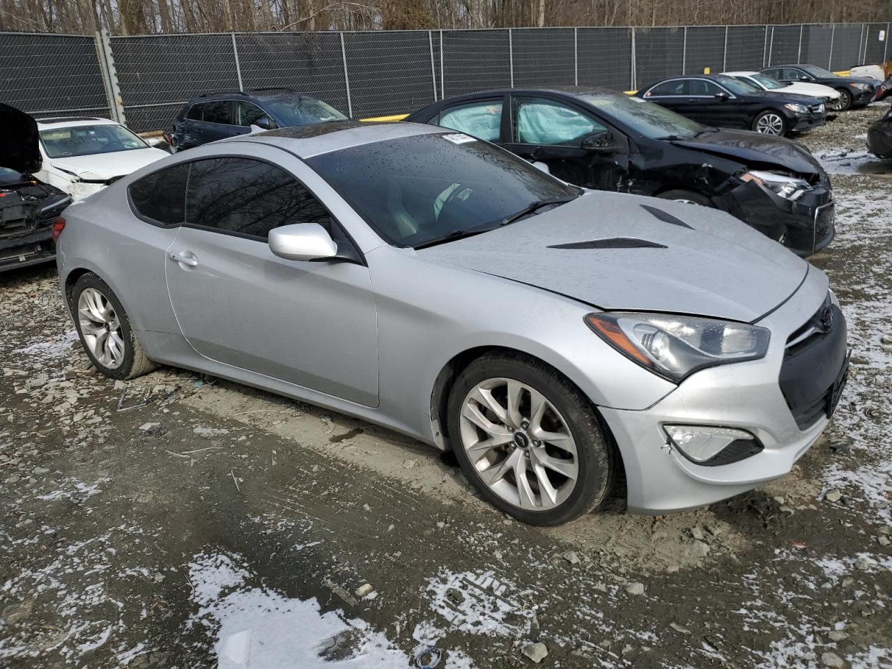 2014 Hyundai Genesis - Image 4