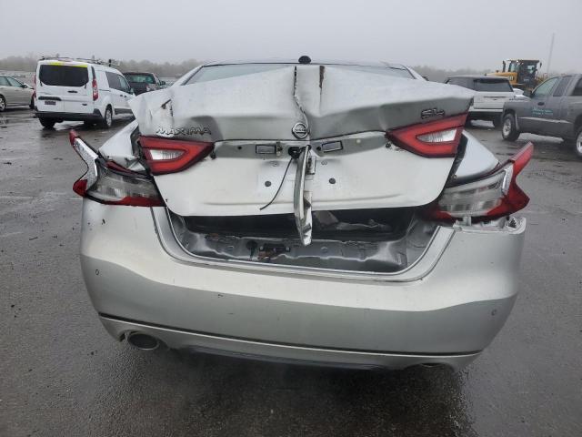  NISSAN MAXIMA 2018 Сріблястий