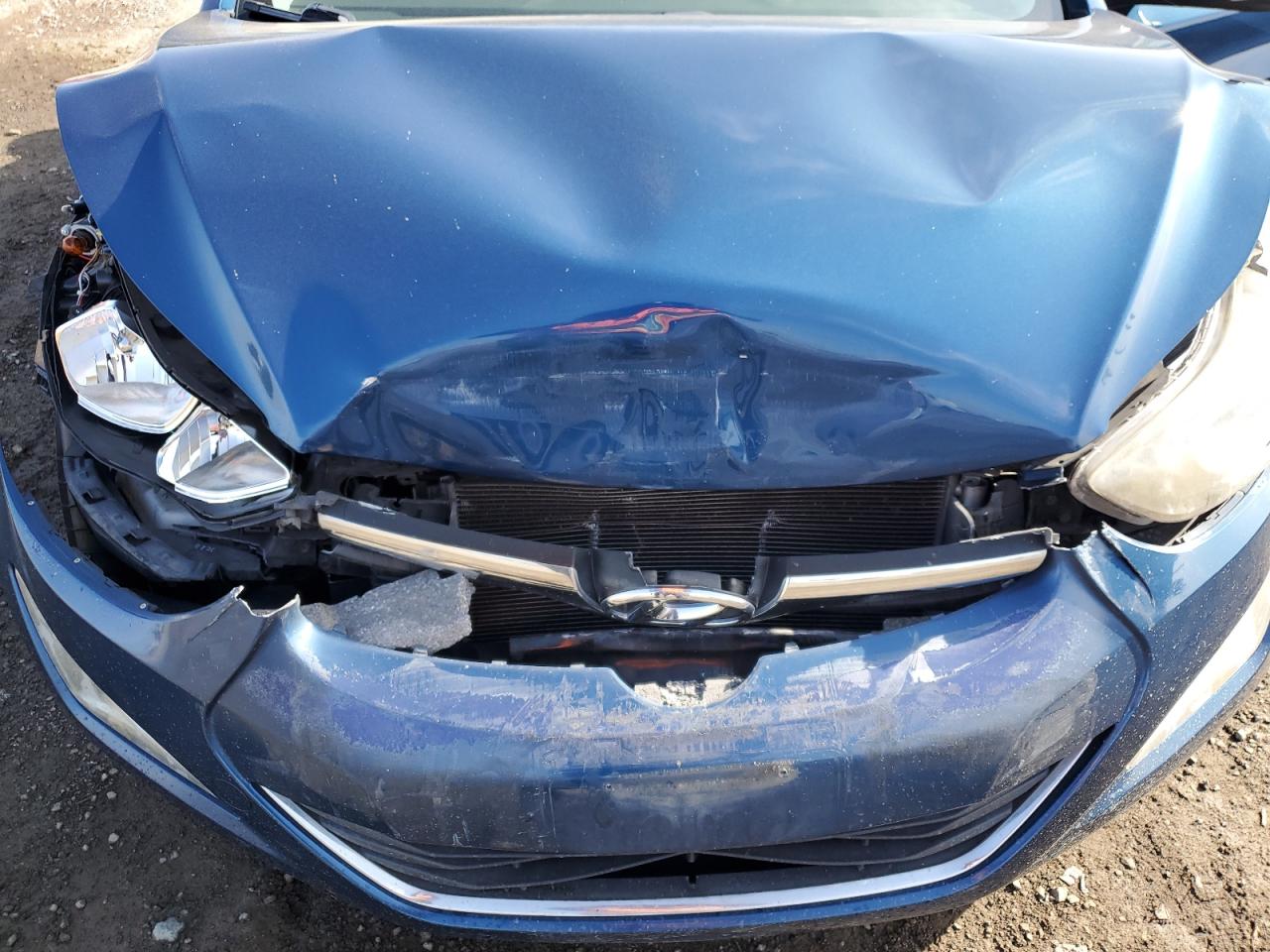 2014 Hyundai Elantra - Image 12