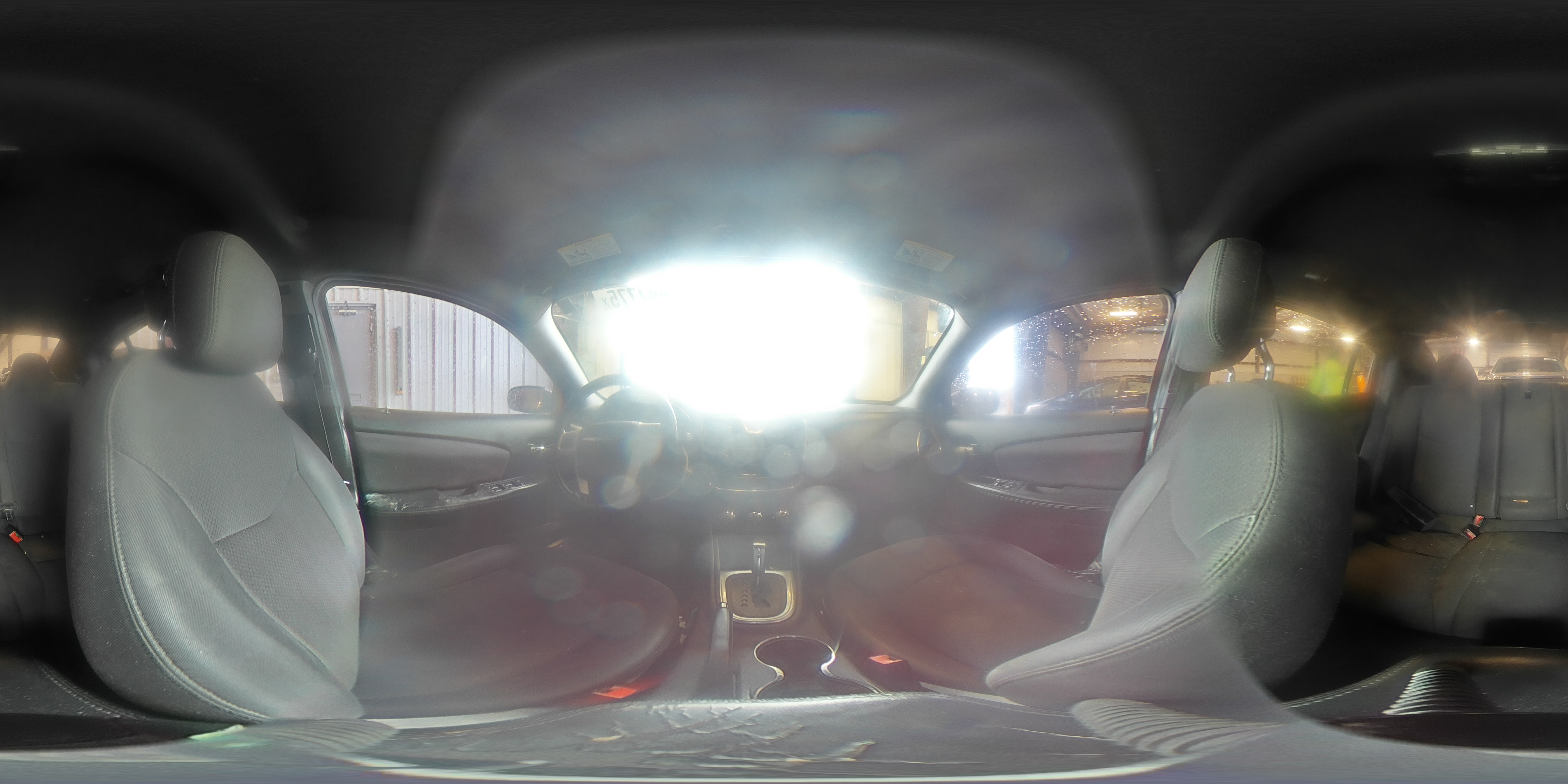 2013 Chrysler 200 - Image 13