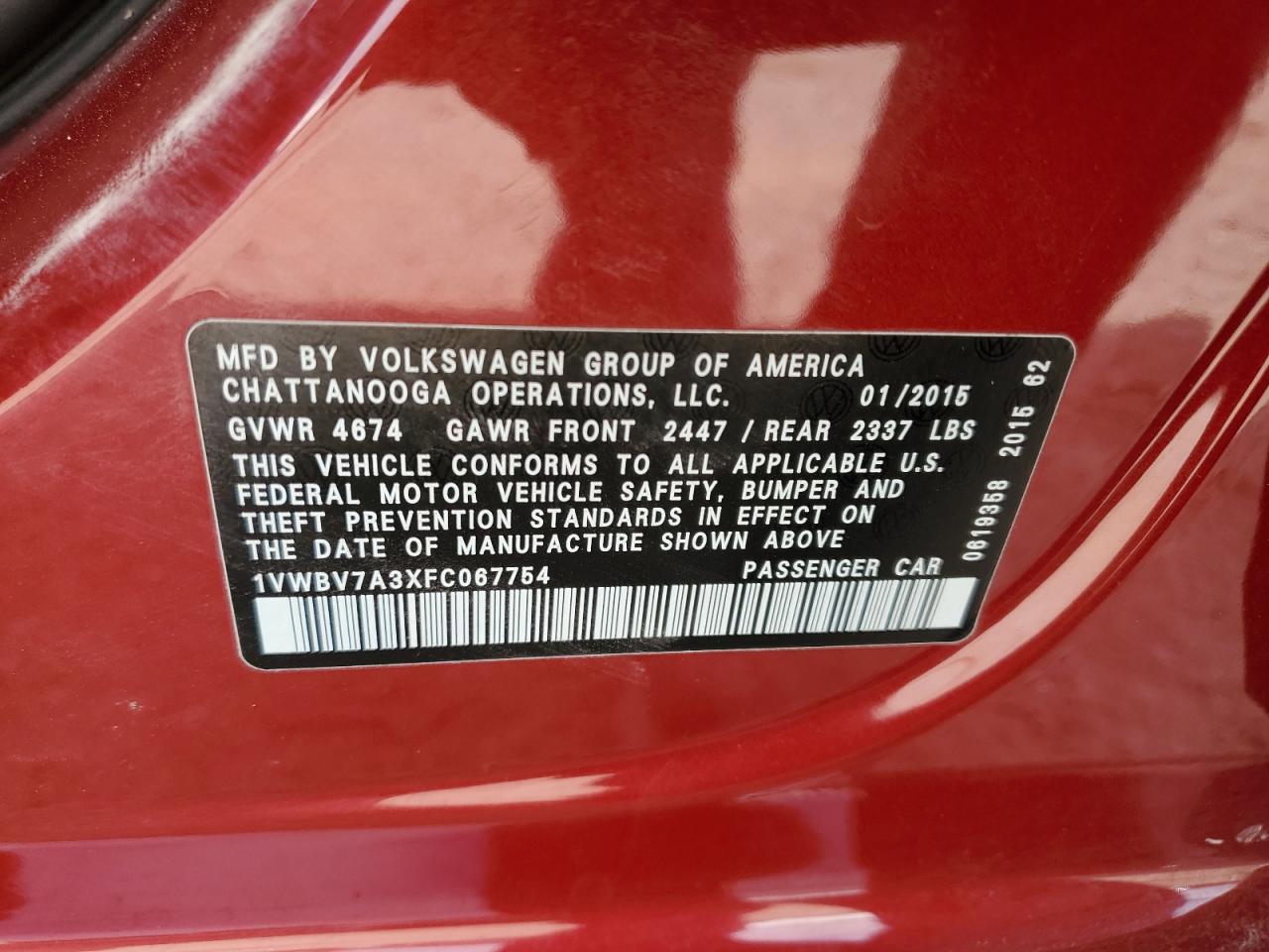 2015 Volkswagen Passat - Image 14