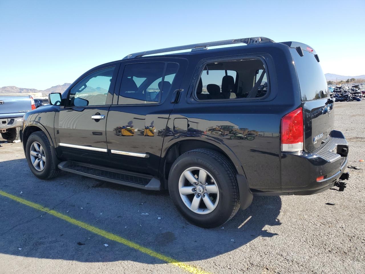 2015 Nissan Armada - Image 2