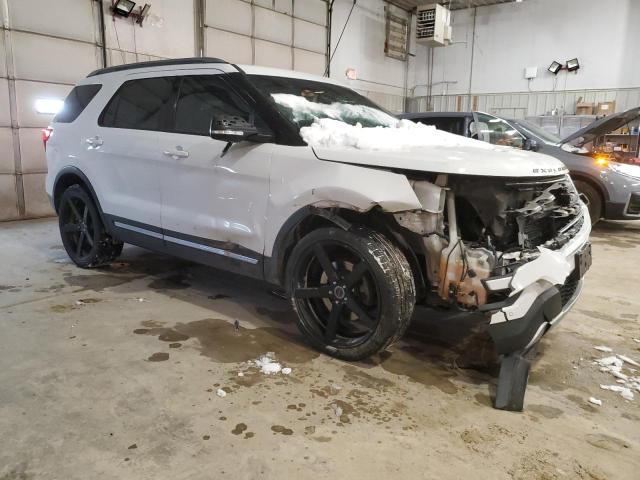 Parquets FORD EXPLORER 2017 Biały