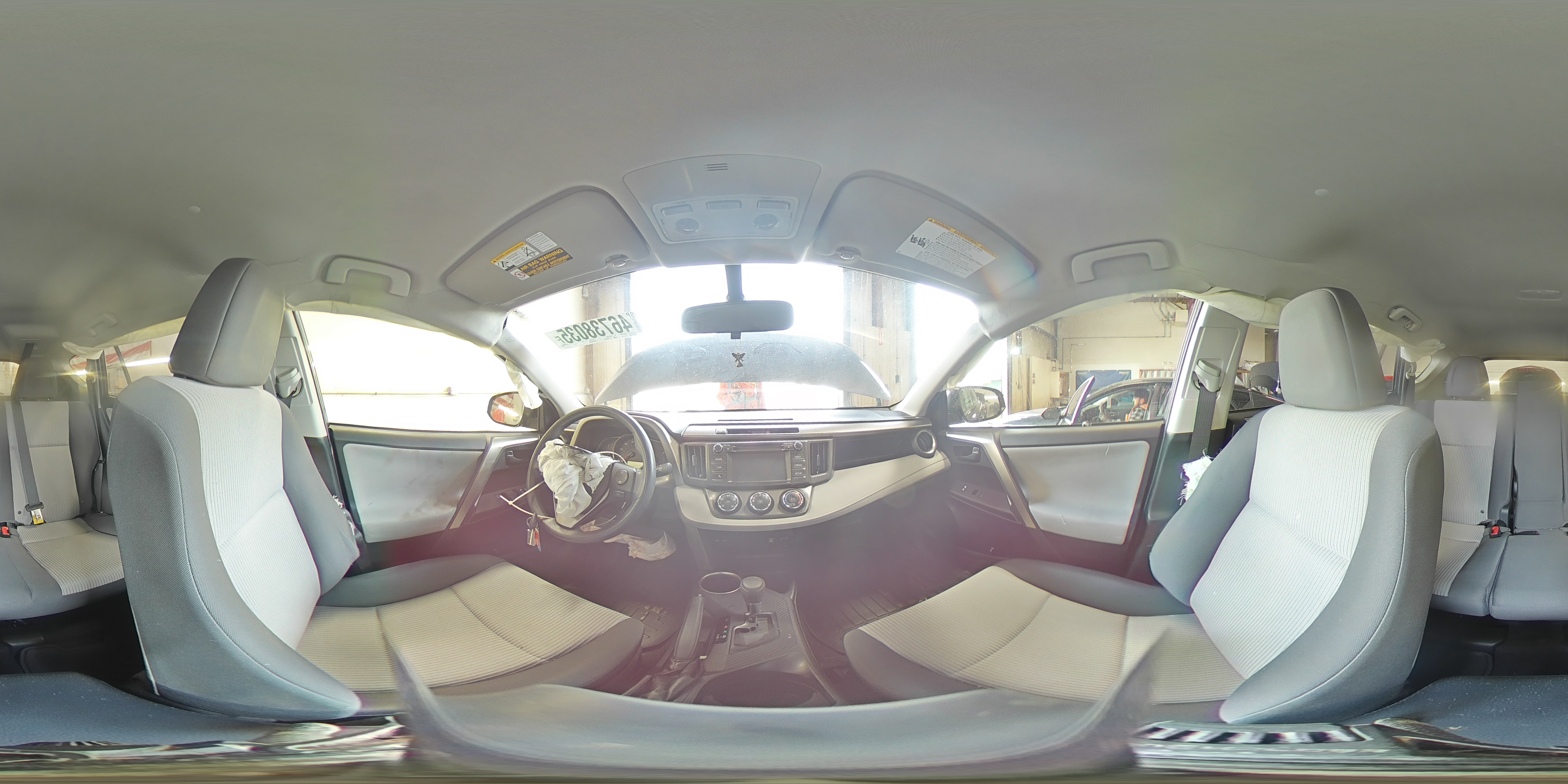 2015 Toyota RAV 4 - Image 14