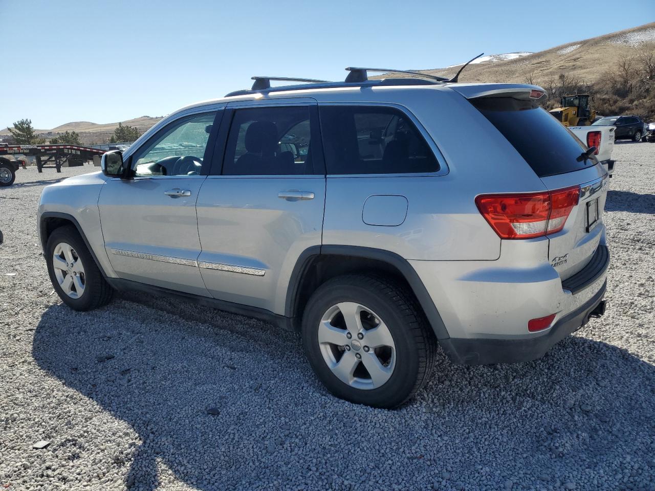 2012 Jeep Grand Cherokee - Image 2