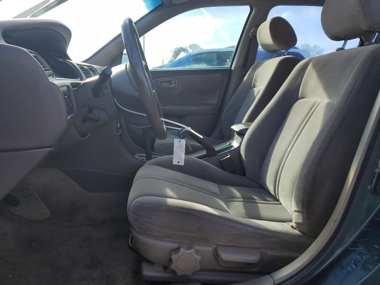 1998 Toyota Camry - Image 7
