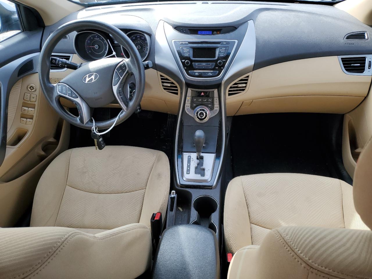 2013 Hyundai Elantra - Image 8