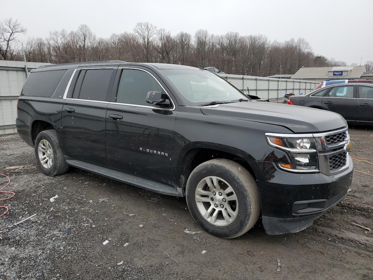 2015 Chevrolet Suburban - Image 4