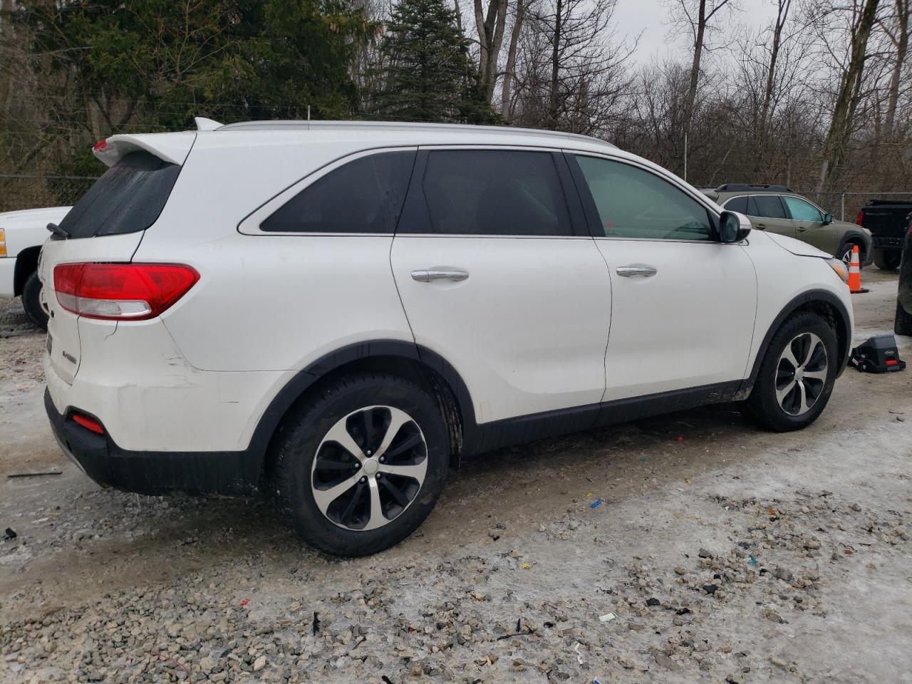 2016 Kia Sorento - Image 3