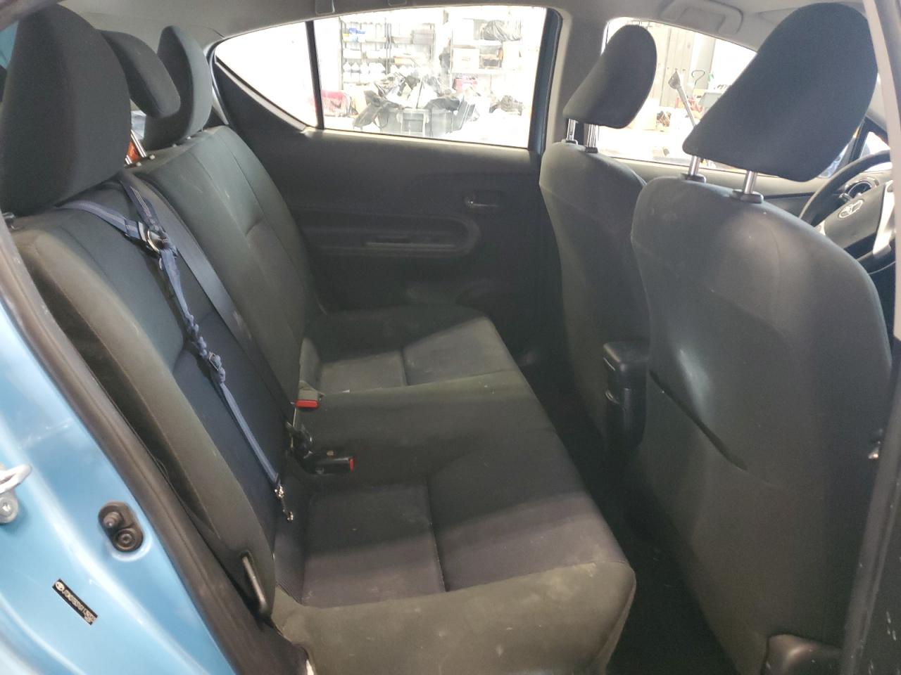 2016 Toyota Prius - Image 10
