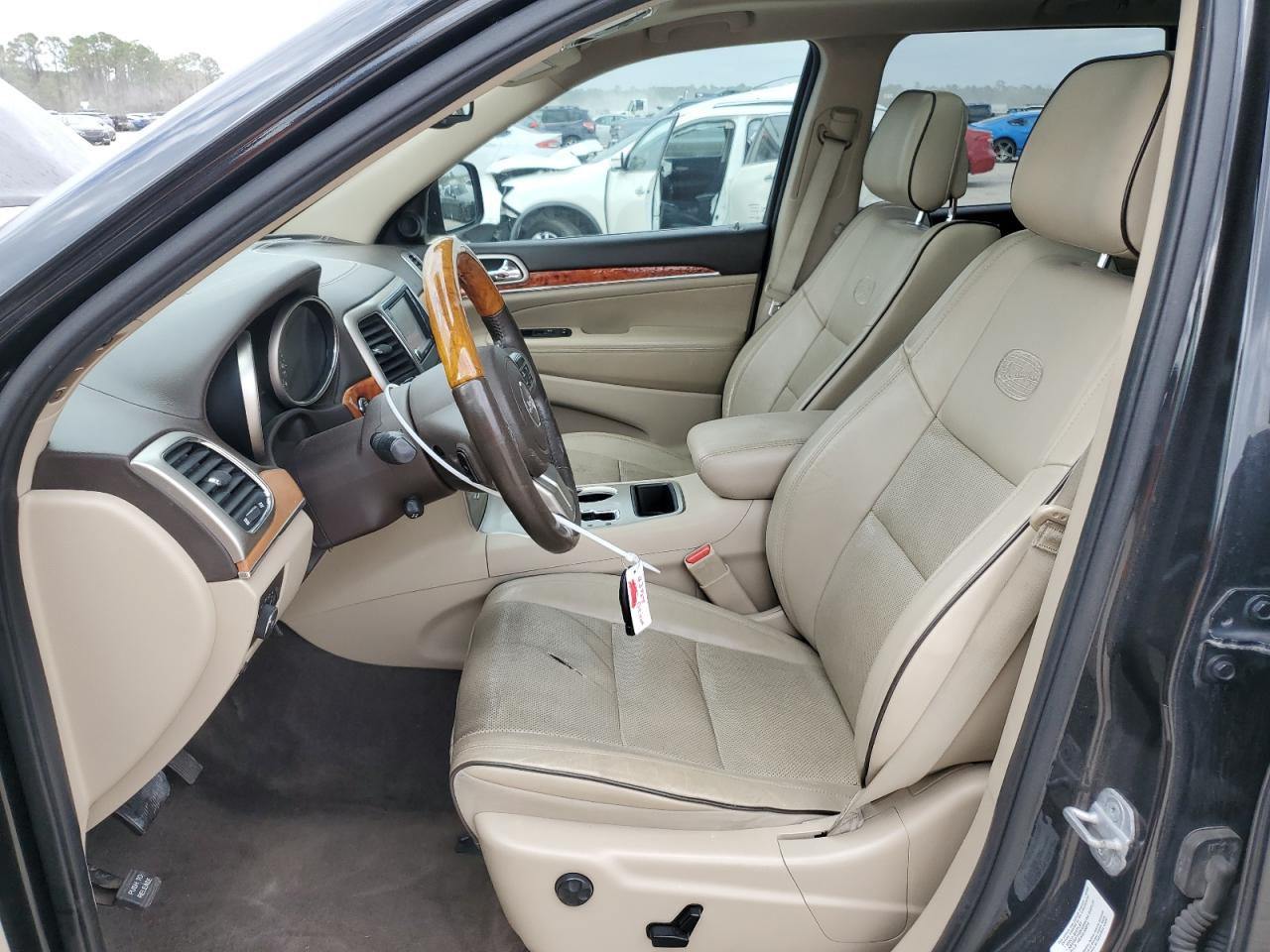2012 Jeep Grand Cherokee - Image 7